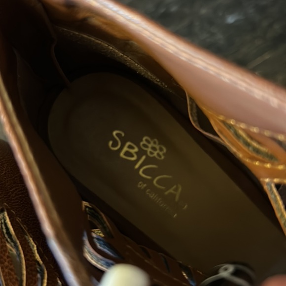 Brown wedge heels - Picture 10 of 13